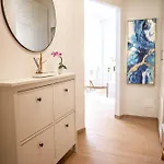 Luminoso Art Gallery Apartment *