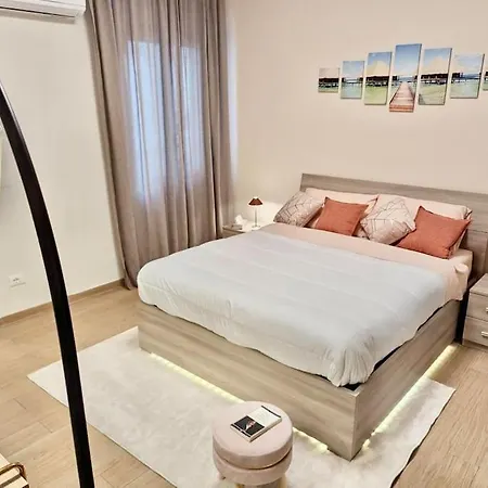 Apartment Luminoso Art Gallery *