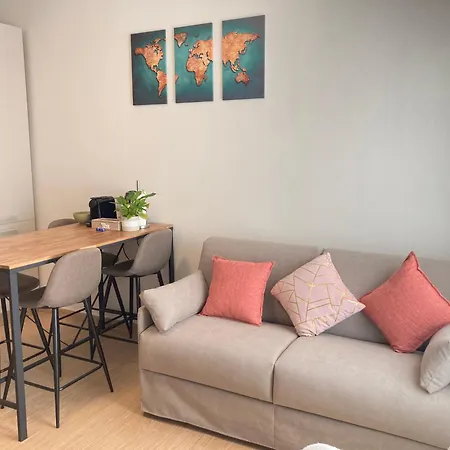 Luminoso Art Gallery Apartment *