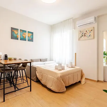 Luminoso Art Gallery Apartment *